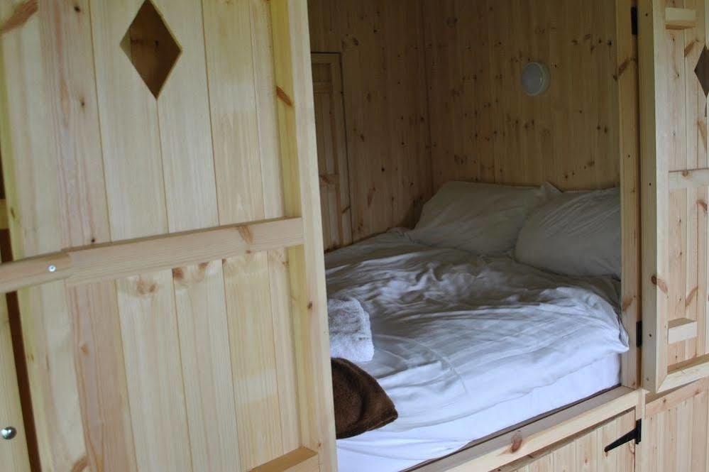 Bear Lodge - Glamping Lympne Zewnętrze zdjęcie